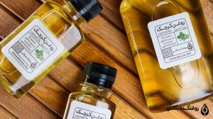 سه بطری روغن کرچک در اندازه های مختلف