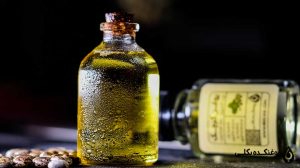 روغن کرچک در دو بطری